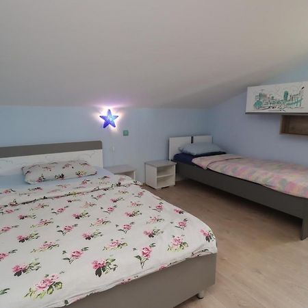Family Appartement Crikvenica Buitenkant foto